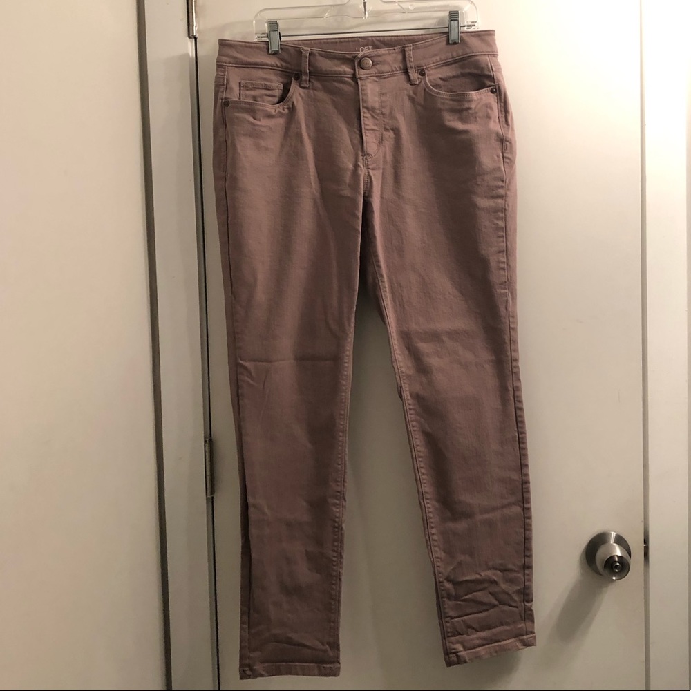 Loft Curvy Skinny “Khaki” Jeans